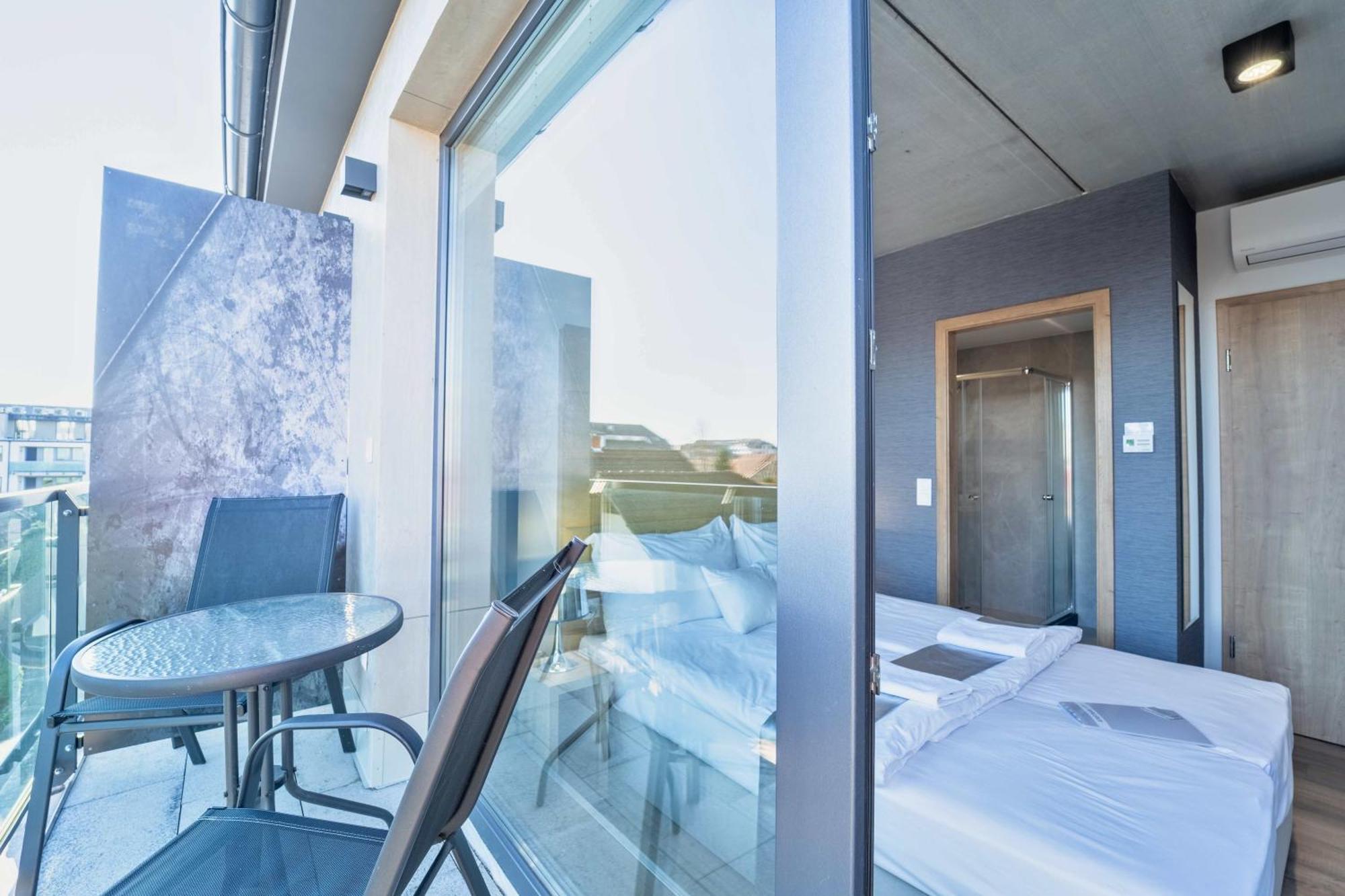 Family Apartment Sarvar