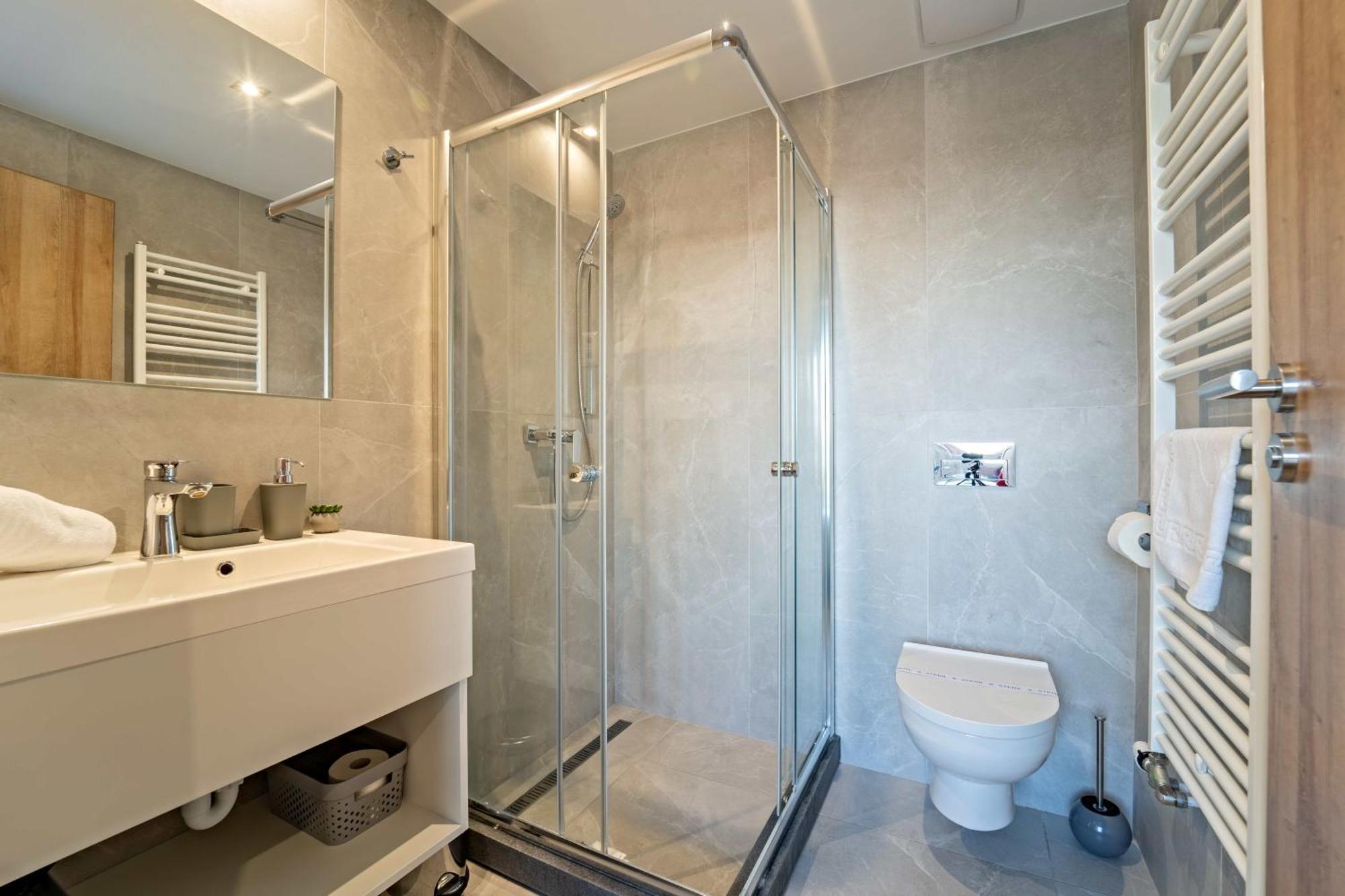 Family Apartment Sarvar